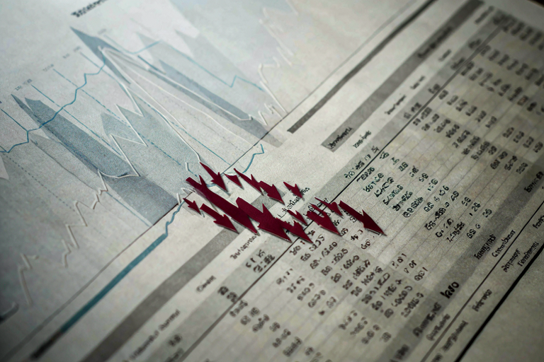 Editorial illustration showing a contrast between an upward market trend and specific financial losses in property transactions.