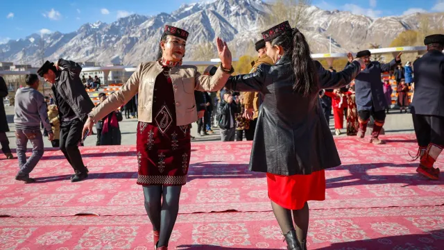Source image accompanying Online Clash Erupt Between Chinese and Turkish Social Media Users Over Xinjiang Ethnic Identity