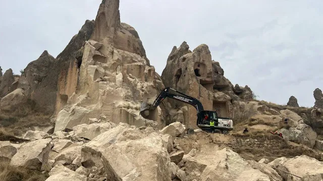 Source image accompanying Rock Spire Collapse in Turkey's Cappadocia Region Kills Three