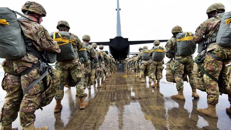 american-paratroopers