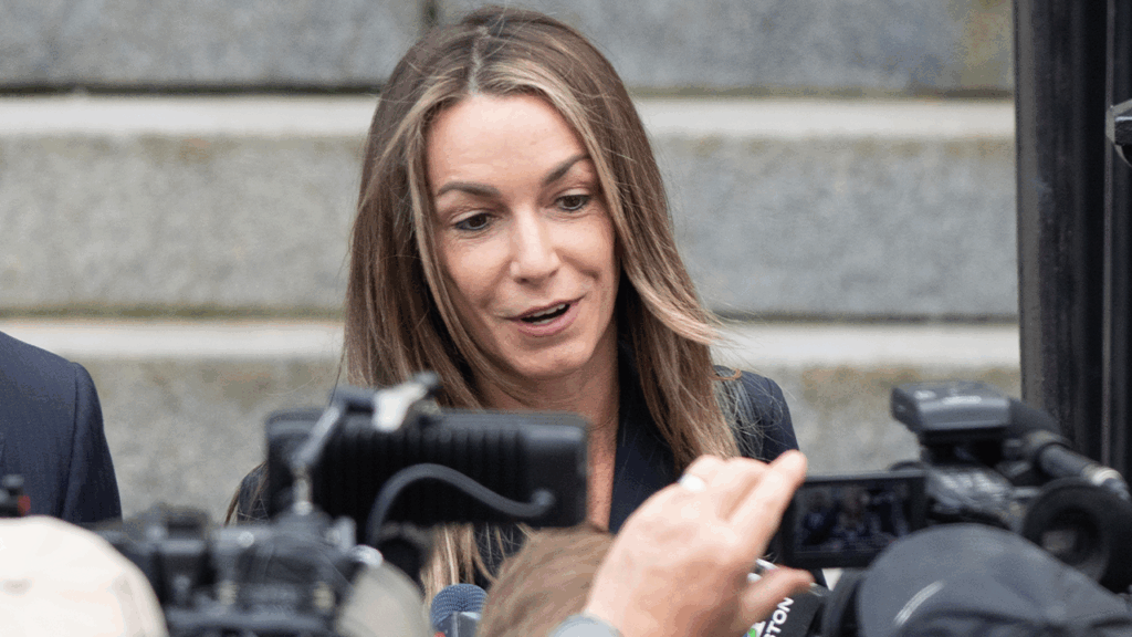 karen-read-outside-court