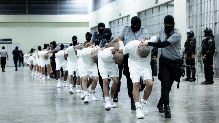 tda-el-salvador-prison-gettyimages-2204880949