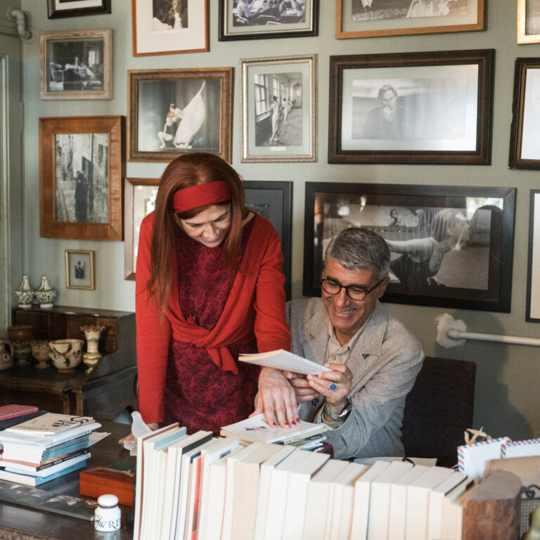 00Int-Istanbul-Lovers-Profile-top-ckmg-mediumSquareAt3X