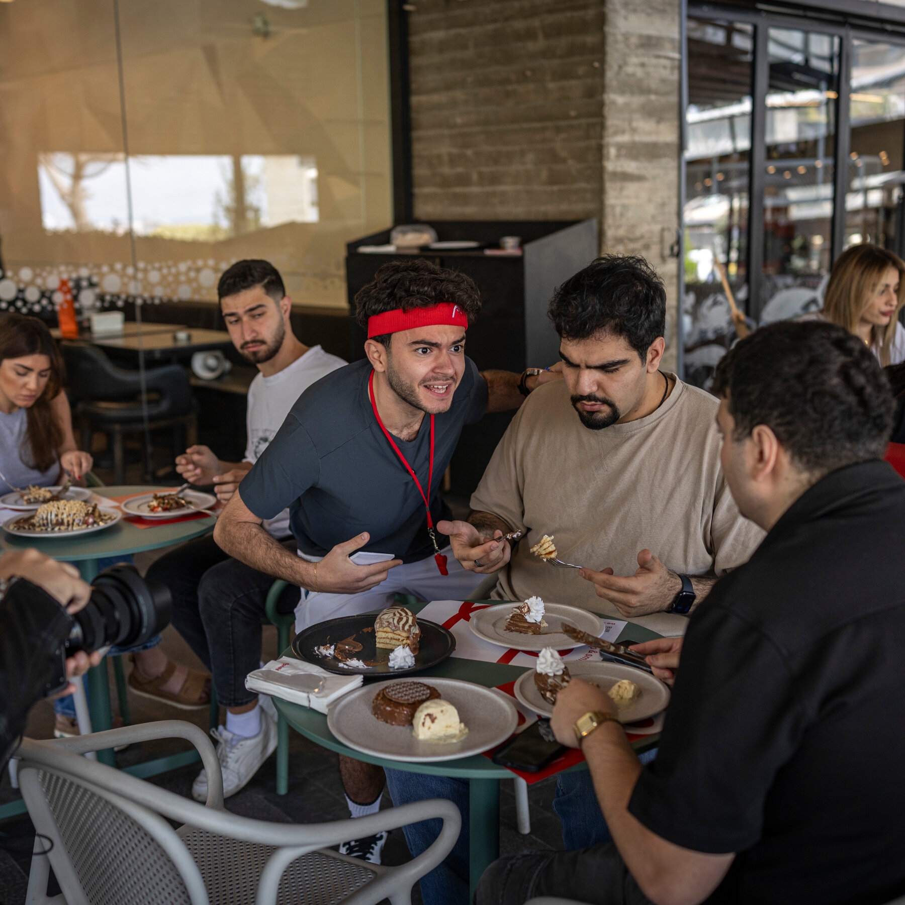 00int-mideast-memes-lhzv-mediumSquareAt3X