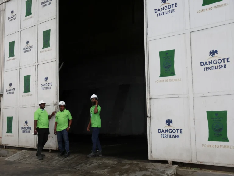2026-04-06T143247Z_28407230_RC2MJKAH1T4N_RTRMADP_3_NIGERIA-OIL-DANGOTE-1777120843