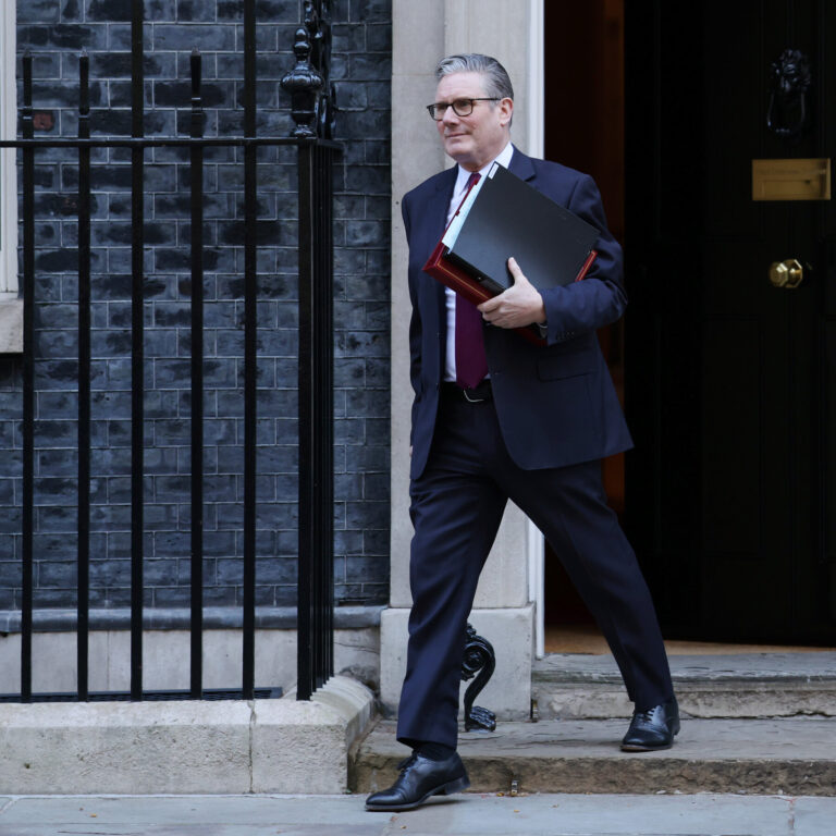 20int-uk-starmer-01-fwmt-mediumSquareAt3X