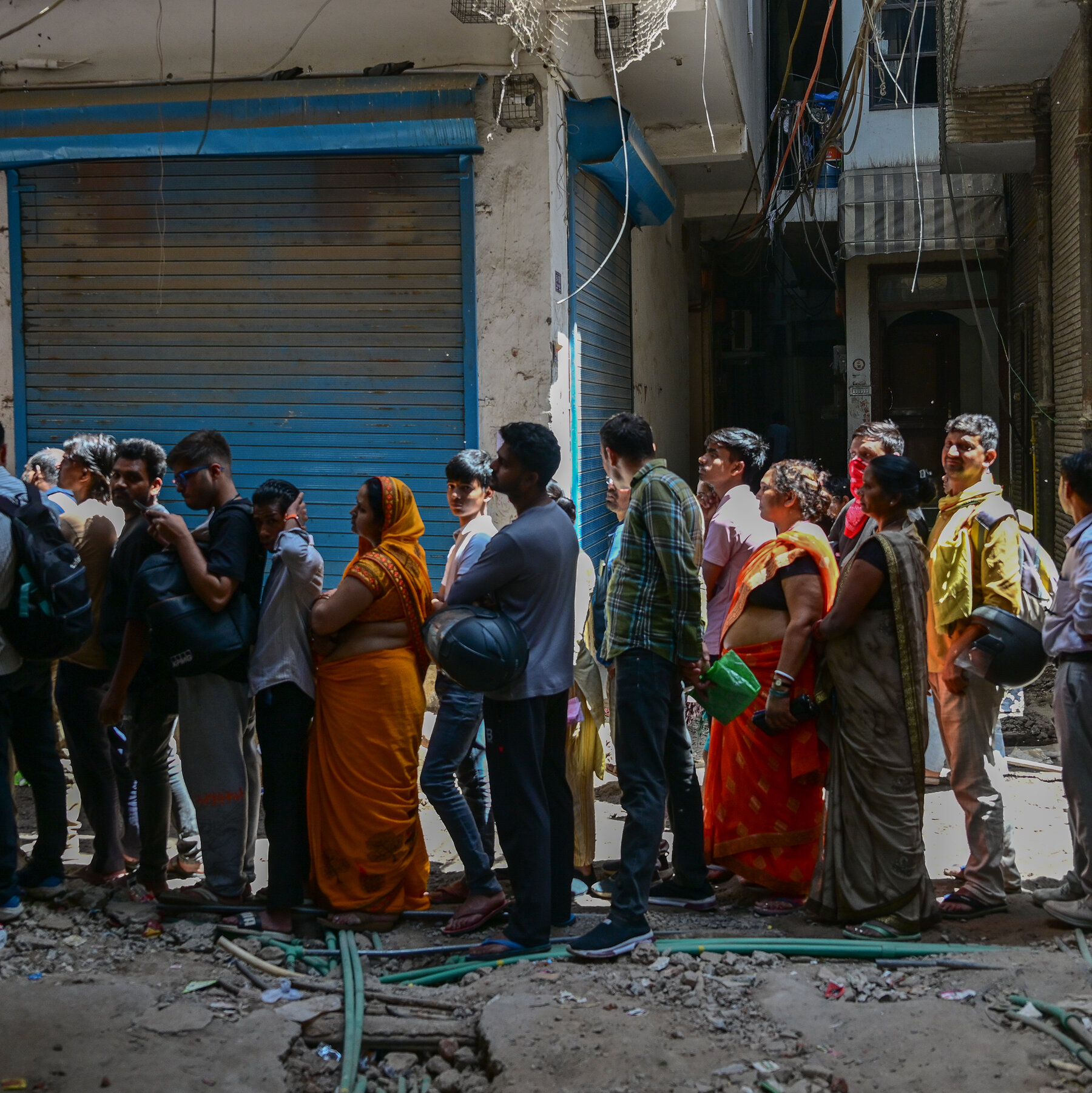 22Biz-Iran-Hoarding-01-jqbg-mediumSquareAt3X