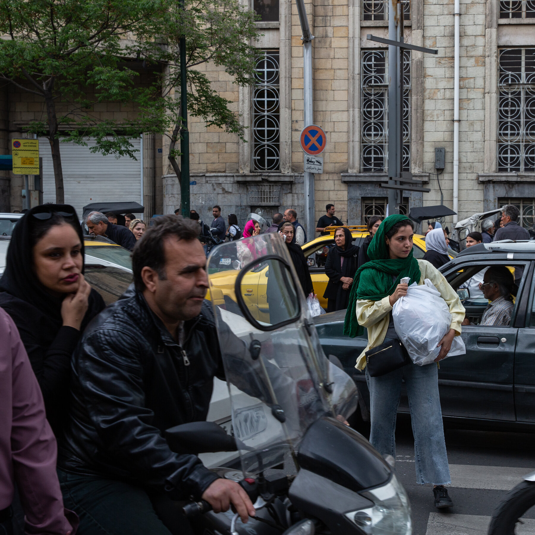 22iran-brinkmanship-assess-gwhb-mediumSquareAt3X