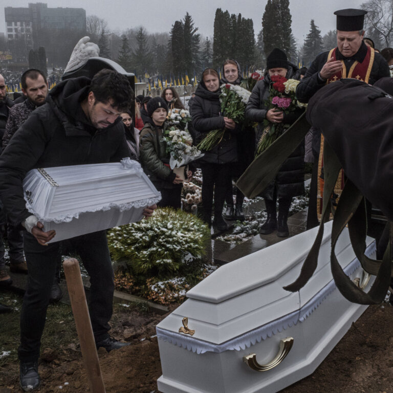 23int-ukraine-loan-03-mfpw-mediumSquareAt3X