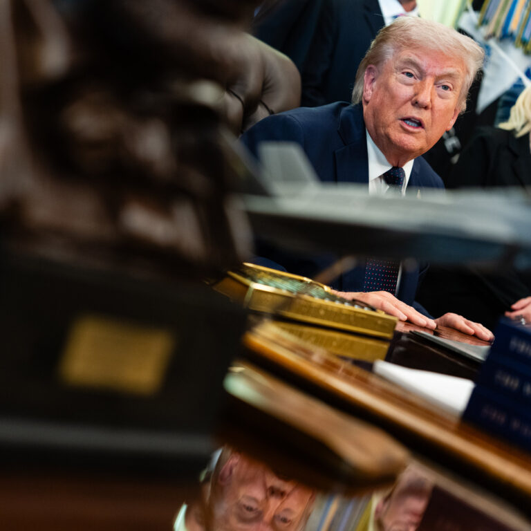 25israel-iran-trump-cancels-topart-tlhf-mediumSquareAt3X