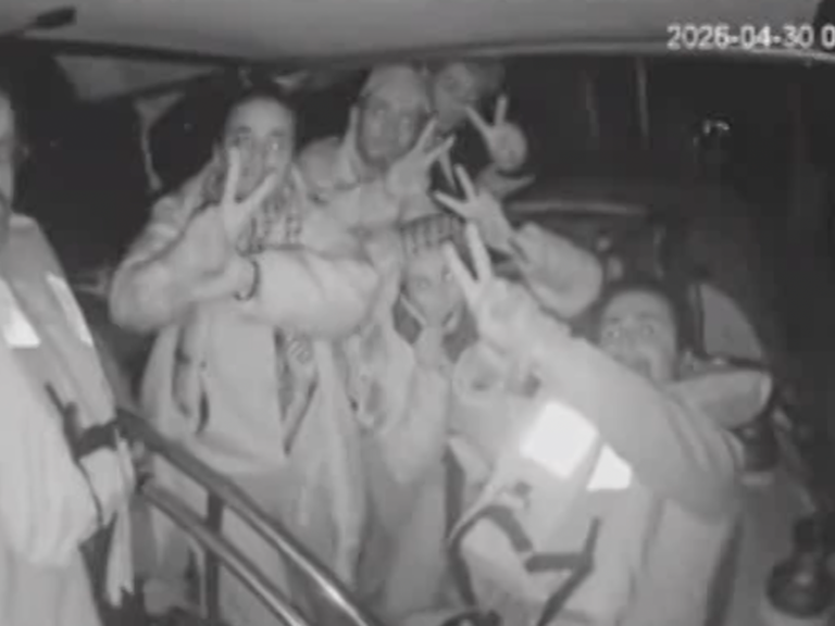 WIDE-THUMB-FLOTILLA-SV-1777514945