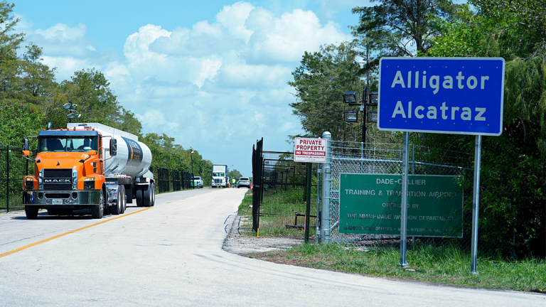 alligator-alcatraz-migrants-guard-abuse-florida