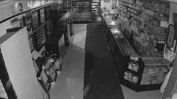 chicago-trading-card-shop-burglarized-on-nw-side