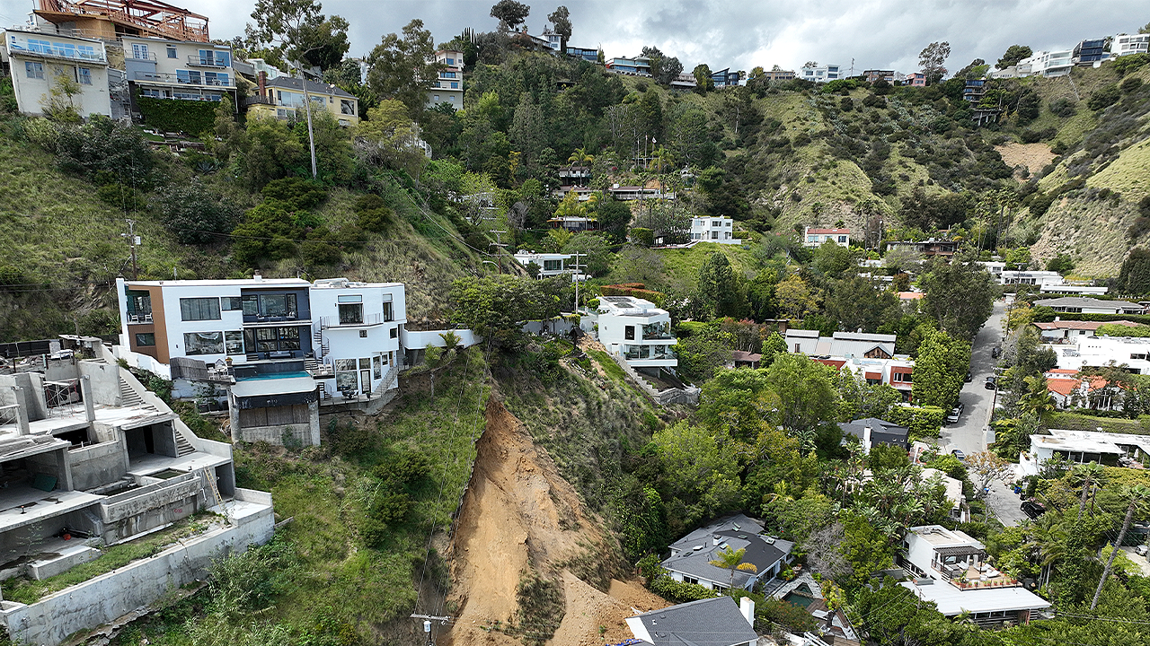 hollywood-hills-home-invasion-burglary-los-angeles-affluent-neighborhood