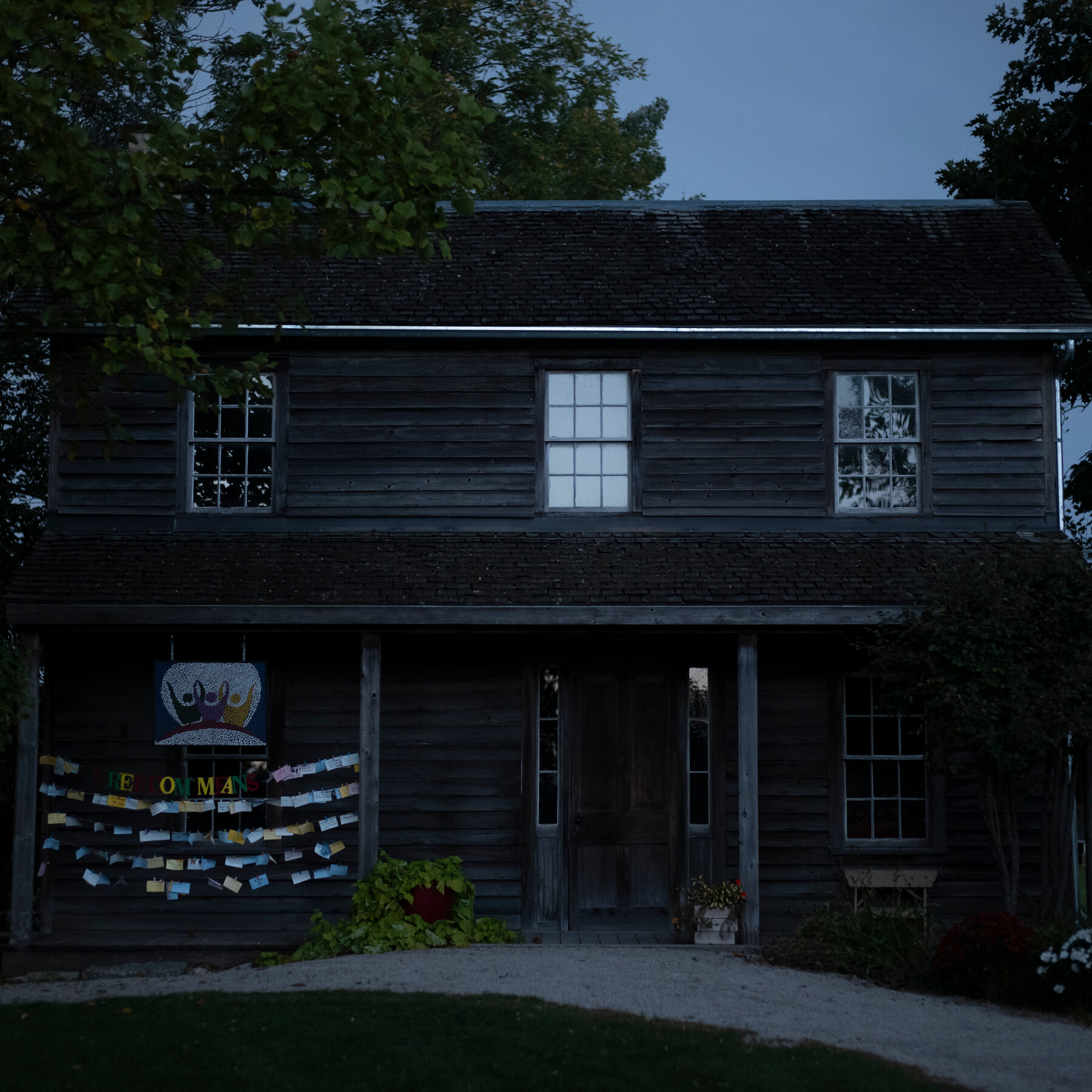 00int-canada-uncletom-dispatch-lbhv-mediumSquareAt3X