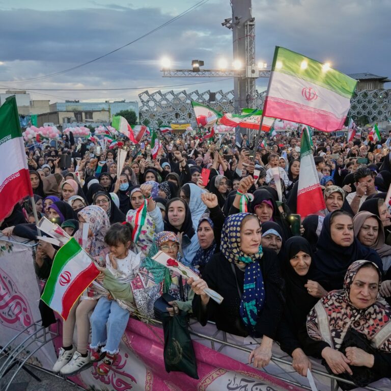 00mideast-iran-government-perspective-lhkg-mediumSquareAt3X
