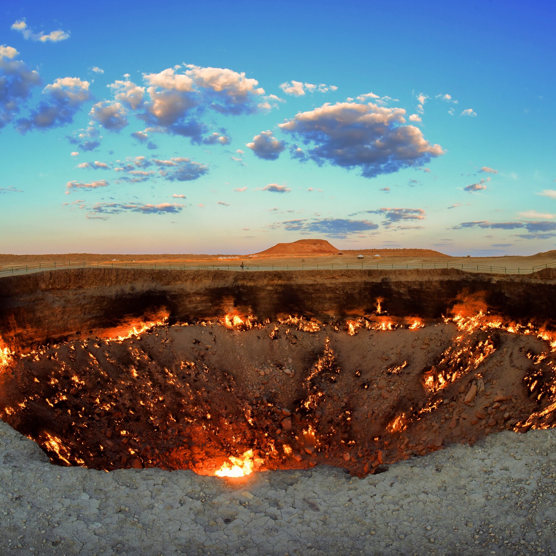 00xp-gatewaytohell-bjcf-mediumSquareAt3X