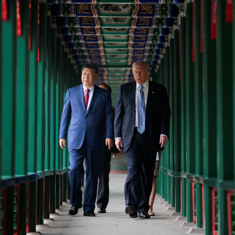 14int-china-trump-photos-tvpz-mediumSquareAt3X