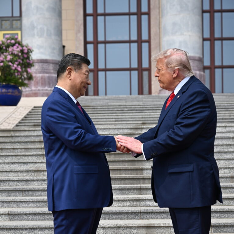 14int-trumpxi-bodylanguage-02-hbvg-mediumSquareAt3X