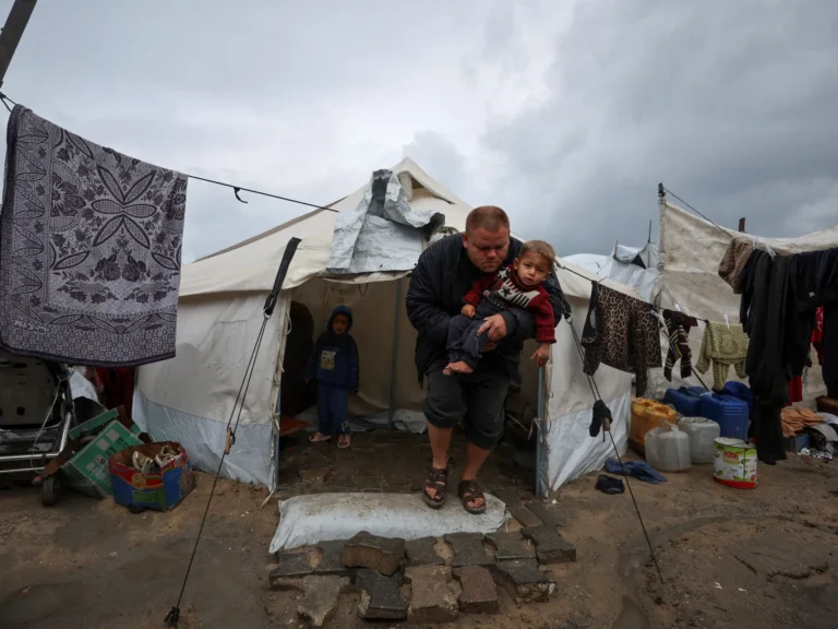 2026-03-26T094726Z_809045577_RC26CKAVFK0H_RTRMADP_3_ISRAEL-PALESTINIANS-GAZA-1775815864