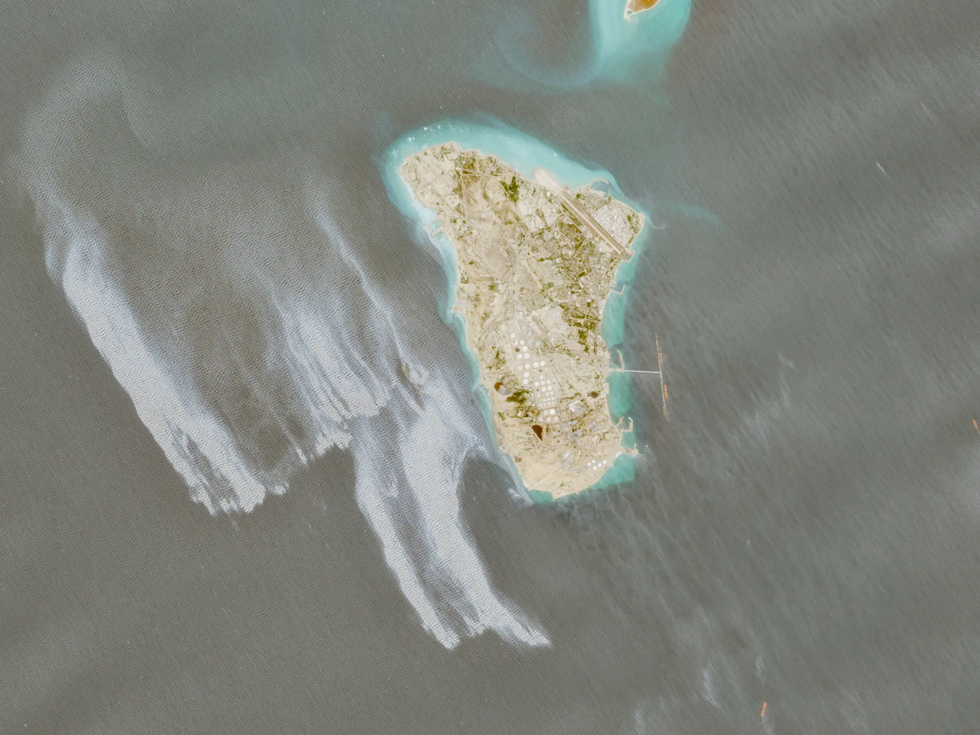 2026-05-08T134202Z_1128884164_RC205LANE3GG_RTRMADP_3_IRAN-CRISIS-OIL-SPILL-1778376025