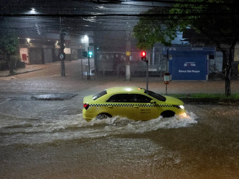 AFP__20260226__98YQ3CR__v1__HighRes__BrazilWeatherClimateLandslide-1777749807