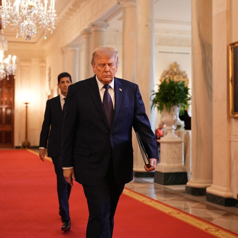 01dc-trump-iran-tmfw-mediumSquareAt3X