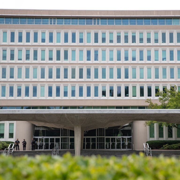 06dc-intel-crime-cia-hcbk-mediumSquareAt3X