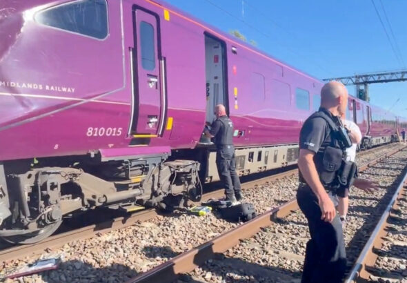 19int-uk-train-collision-qgjf-mediumSquareAt3X
