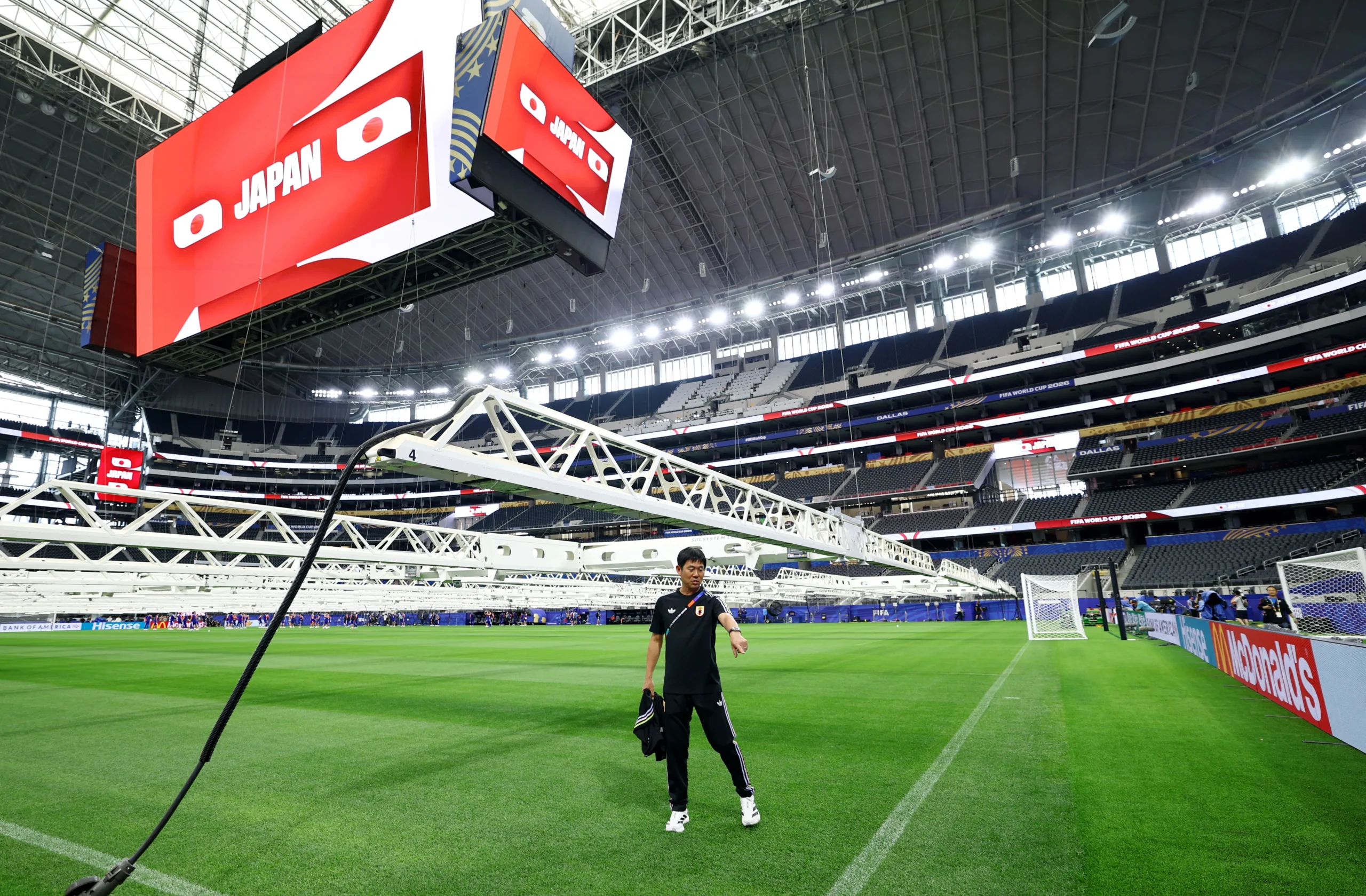 2026-06-13T203639Z_300581341_UP1EM6D1L914T_RTRMADP_3_SOCCER-WORLDCUP-NLD-JPN-PREVIEW-1781452450
